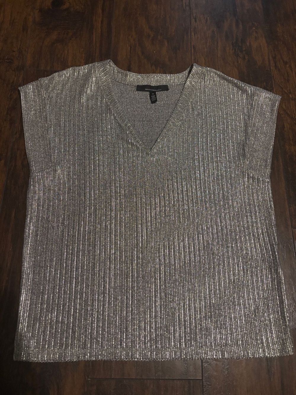 Women’s Medium White House Black Market Silver Shimmer V-Neck Tank Top
